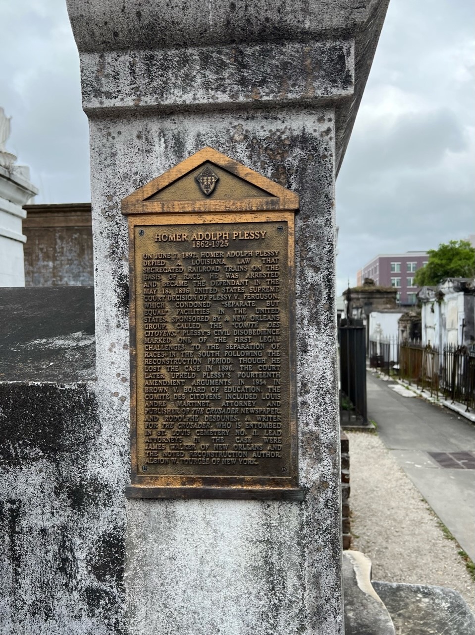 nola-cemetary.jpg