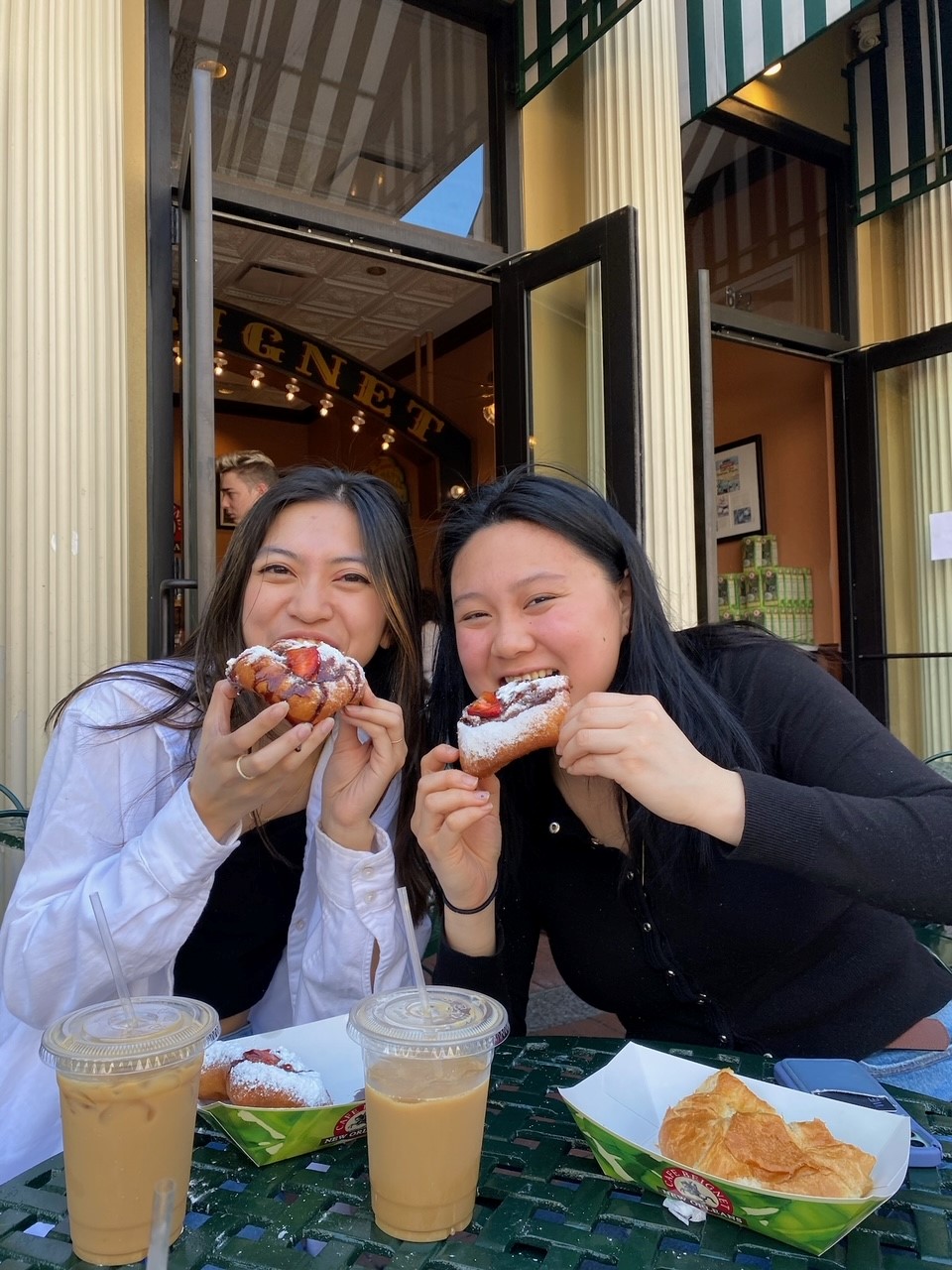 nola-viv-and-jessica.jpg